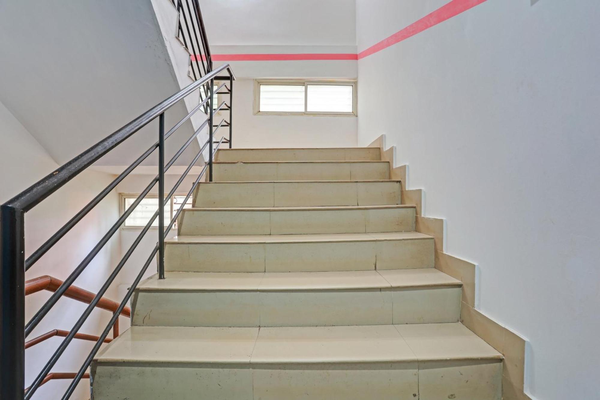 Hotel Spot On The New View Regency Thiruvananthapuram Exterior foto